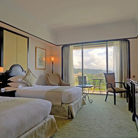 The Pacific Sutera Hotell Kota Kinabalu Exteriör bild Deluxe Room