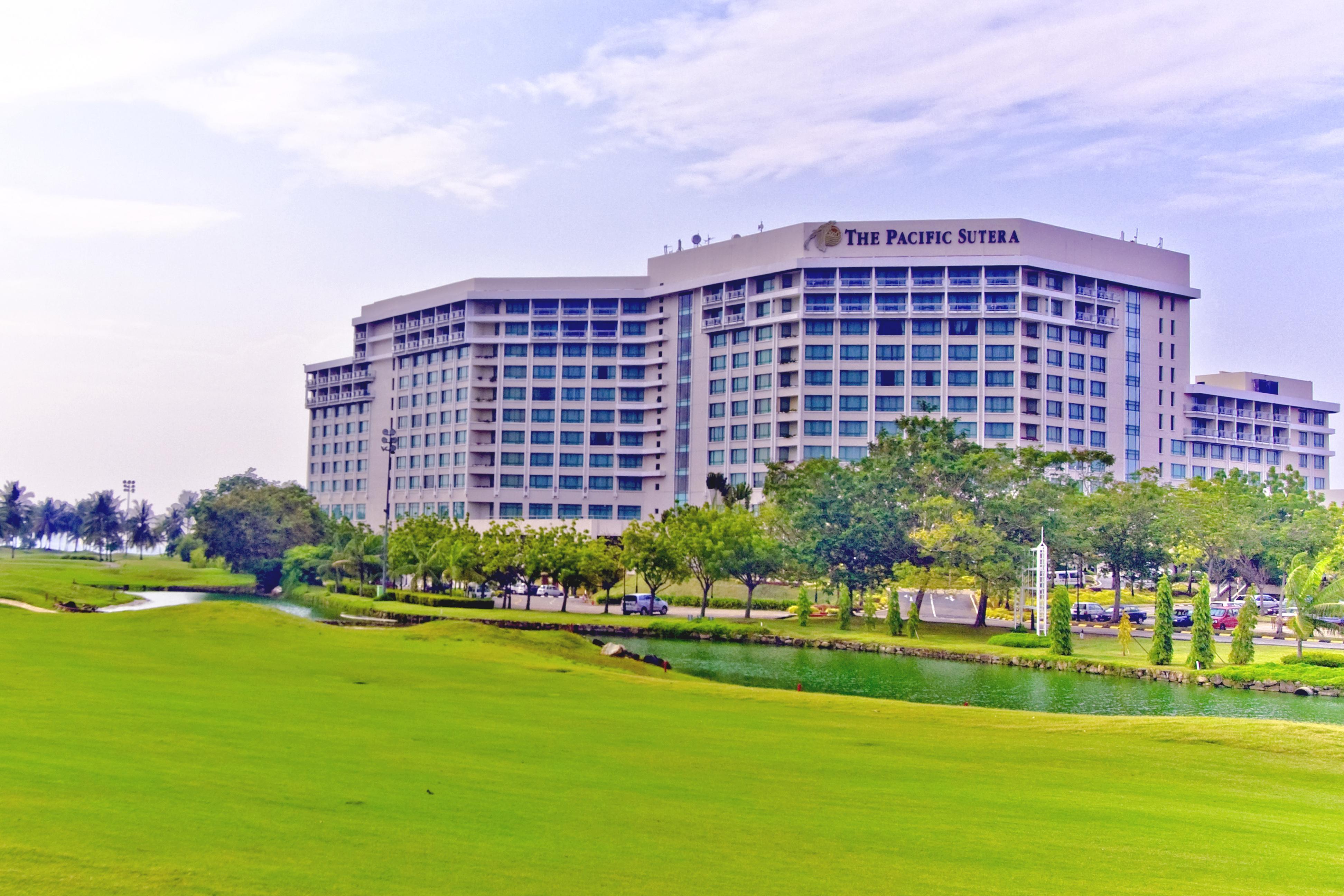 The Pacific Sutera Hotell Kota Kinabalu Exteriör bild The Pacific Hotel
