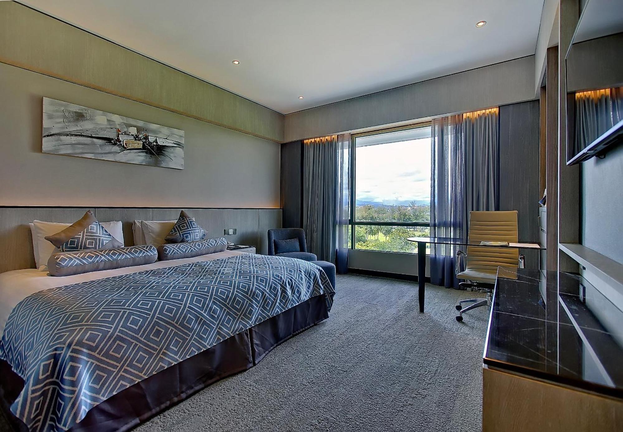 The Pacific Sutera Hotell Kota Kinabalu Exteriör bild Deluxe Room