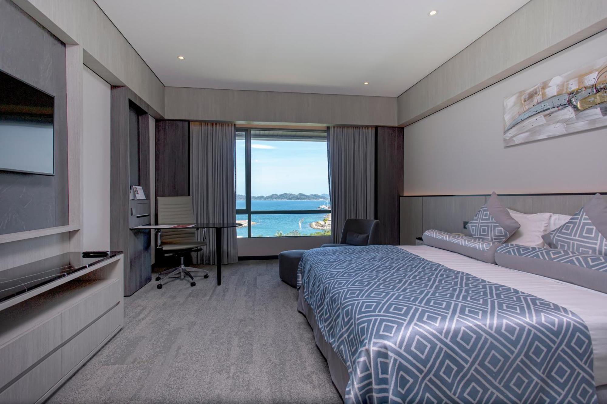 The Pacific Sutera Hotell Kota Kinabalu Exteriör bild Deluxe Ocean View