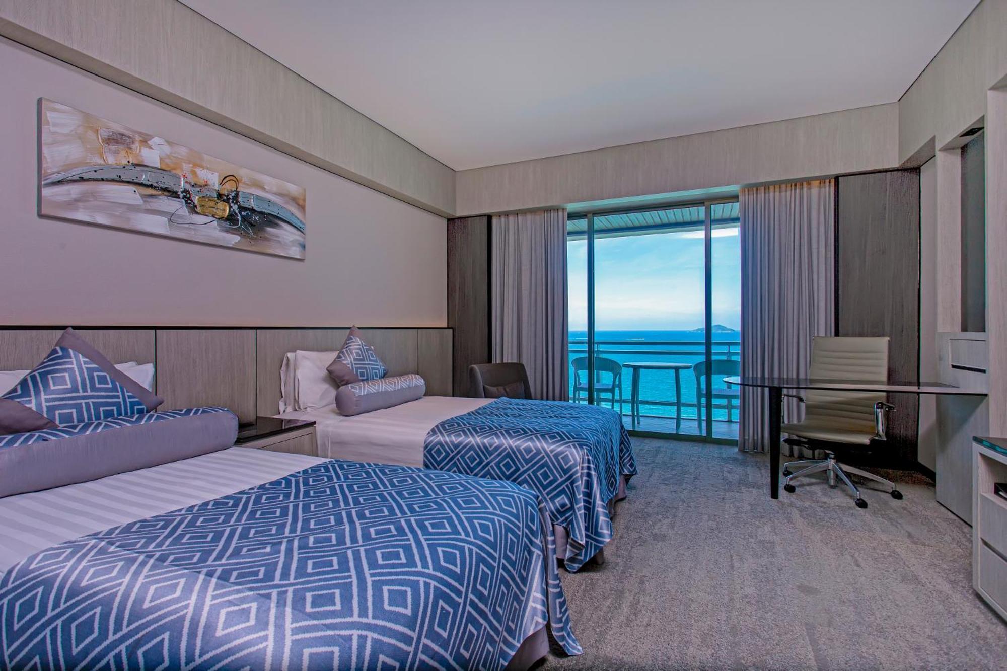 The Pacific Sutera Hotell Kota Kinabalu Exteriör bild