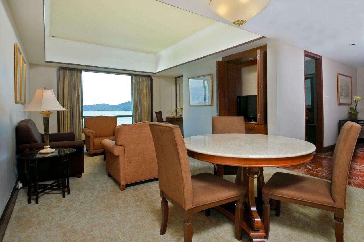 The Pacific Sutera Hotell Kota Kinabalu Exteriör bild